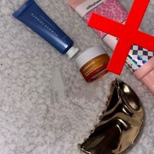 ‼️SOLD‼️ Mini self care set